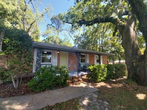 2304 Jackson Bluff Road, Tallahassee, FL 32304 - MLS#: 385423