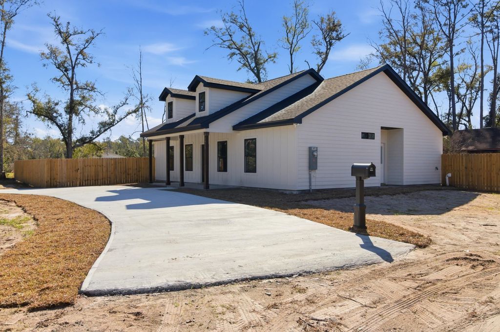 Photo of 1971 Shadyside Circle, Tallahassee, FL 32305 (MLS # 396960)