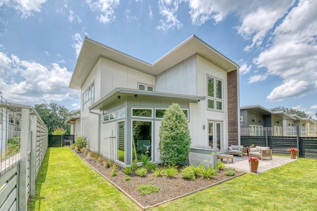 Photo for 2323 Lake Hall Road, TALLAHASSEE, FL 32309 (MLS # 368463)