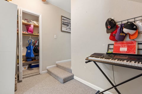 Tiny photo for 9393 Windam Way, Tallahassee, FL 32312 (MLS # 401851)