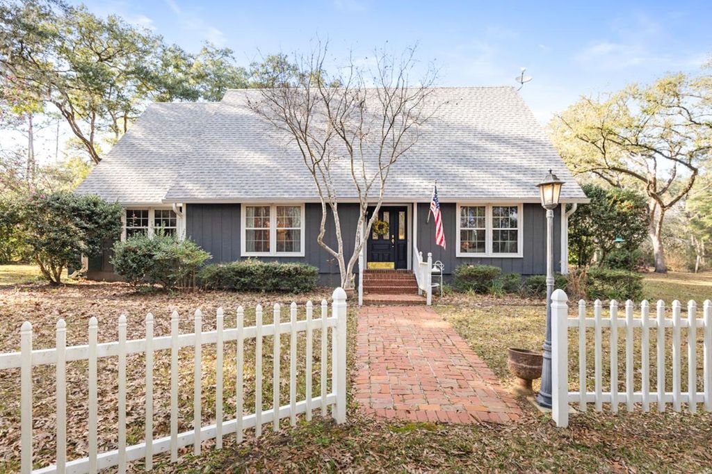 Photo of 398 Tecumseh Road, Monticello, FL 32344 (MLS # 397098)