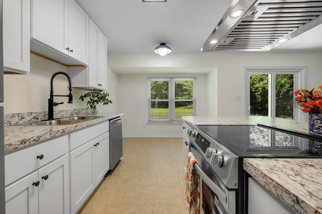 Photo of 224 China Doll Drive, Tallahassee, FL 32312 (MLS # 399927)