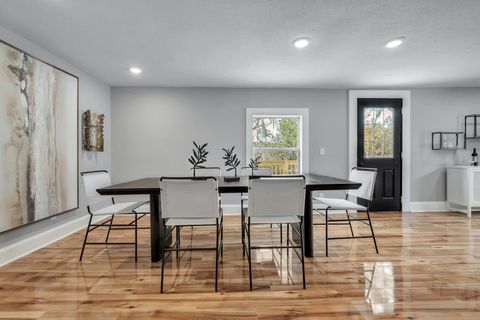Tiny photo for 132 Oak Street, Tallahassee, FL 32301 (MLS # 391861)