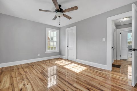 Tiny photo for 132 Oak Street, Tallahassee, FL 32301 (MLS # 391861)