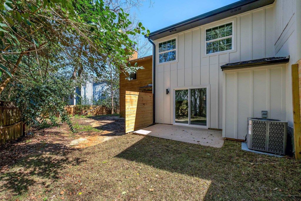 Photo of 1226 Hidden Place, Tallahassee, FL 32304 (MLS # 394129)