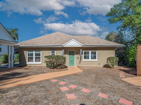 Tiny photo for 24272 Lanier Street, Tallahassee, FL 32310 (MLS # 393336)