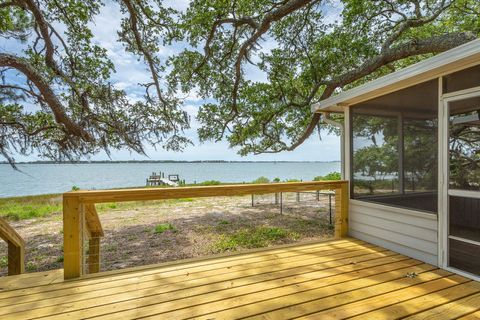 Photo of 632 Mariner Circle, Alligator Point, FL 32346 (MLS # 401133)