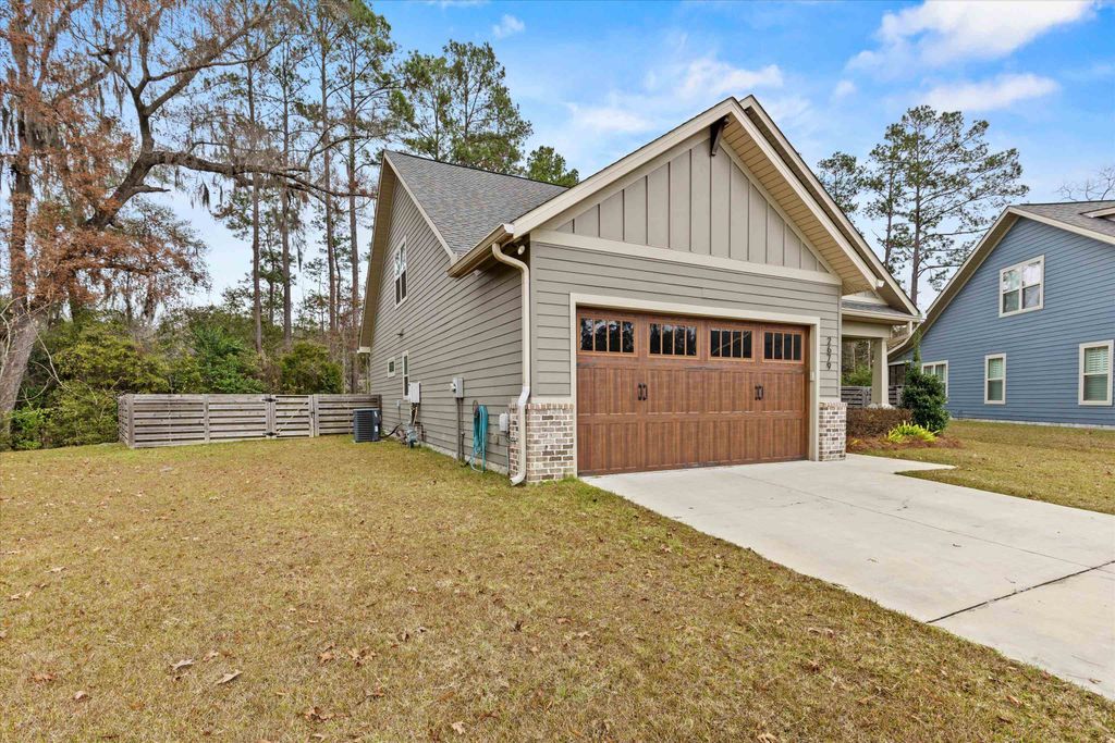 Photo of 2679 Bending Way, Tallahassee, FL 32308 (MLS # 394730)