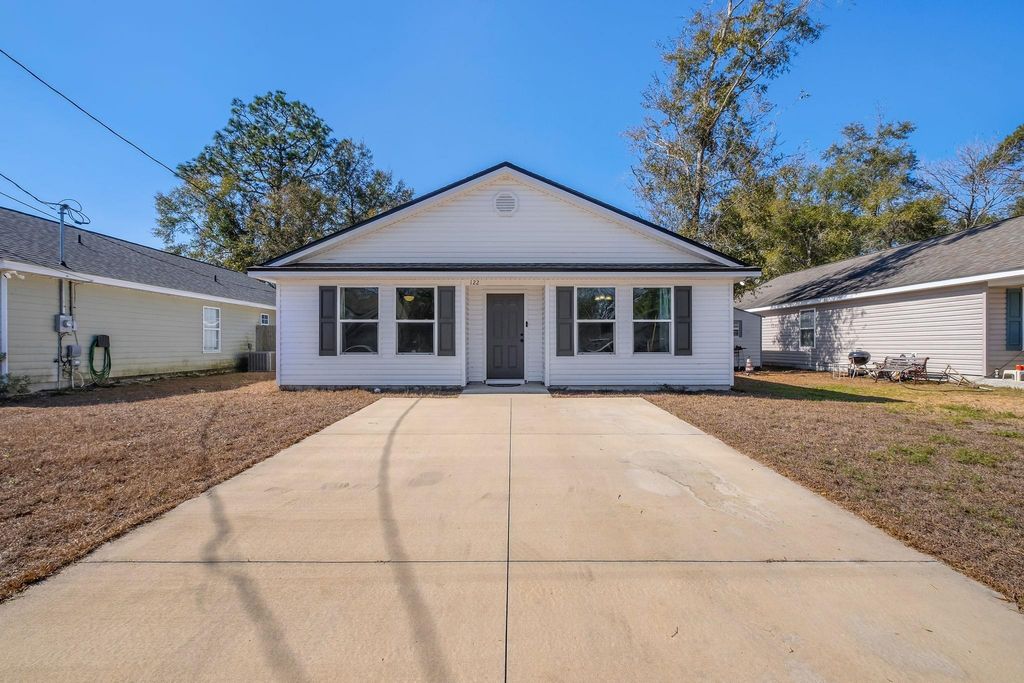 Photo of 122 Melody Lane, Crawfordville, FL 32327 (MLS # 395852)