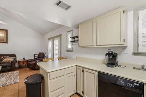 Tiny photo for 316 S Franklin Boulevard, Tallahassee, FL 32301 (MLS # 401069)