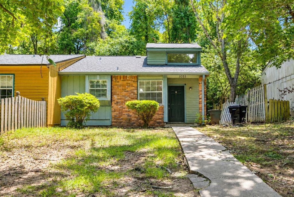 Photo of 1085 Sutor Road, Tallahassee, FL 32311 (MLS # 401208)