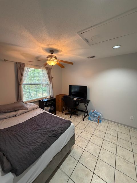 Tiny photo for 1422 Live Oak Drive, Tallahassee, FL 32301 (MLS # 398774)