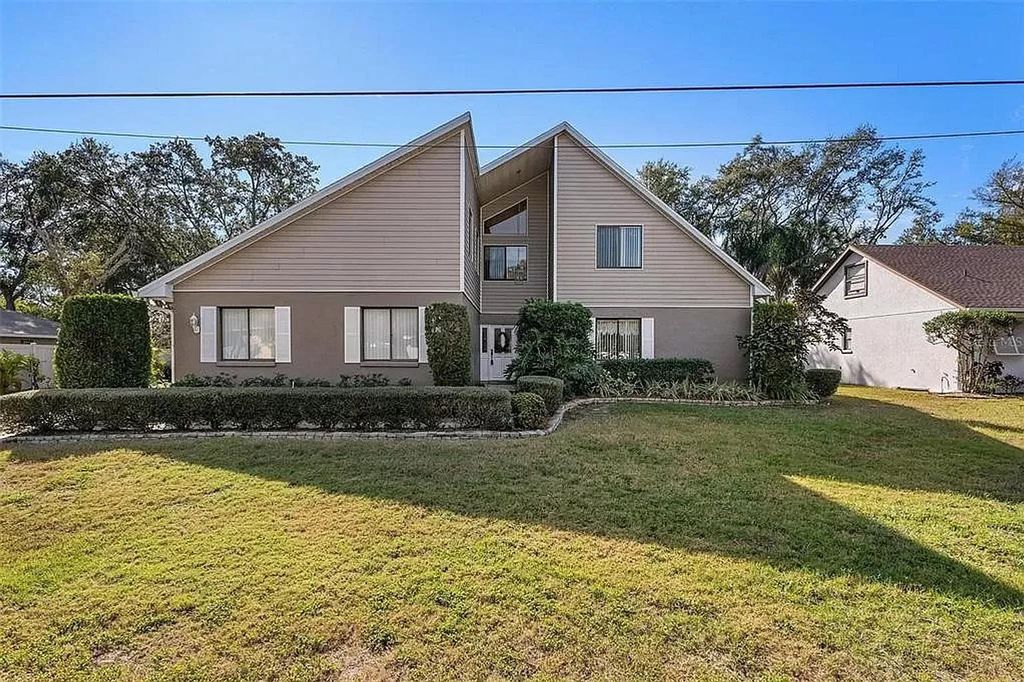 Photo of 4611 9th St E St, Other Florida, FL 34222 (MLS # 393417)