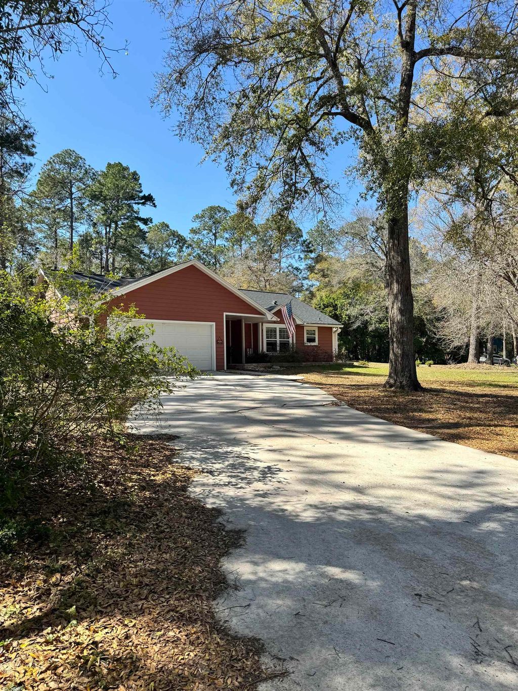 Photo of 1842 Bridgemont Trail, Tallahassee, FL 32312 (MLS # 390503)