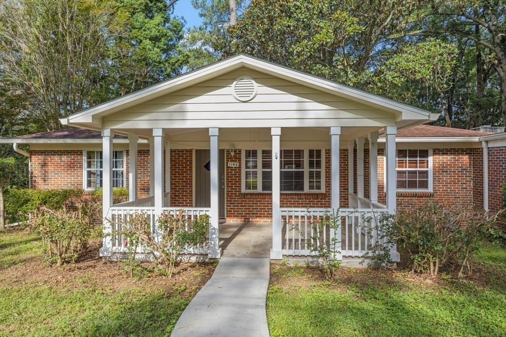 Photo of 1142 Old Fort Drive, Tallahassee, FL 32301 (MLS # 400640)