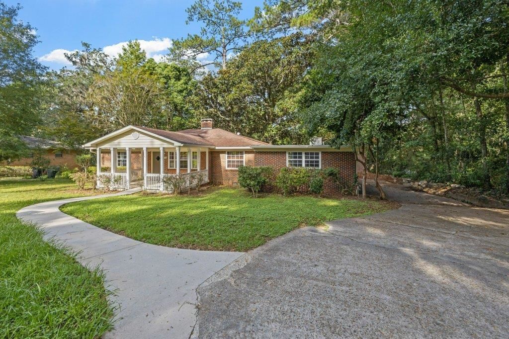 Photo of 1142 Old Fort Drive, Tallahassee, FL 32301 (MLS # 400640)