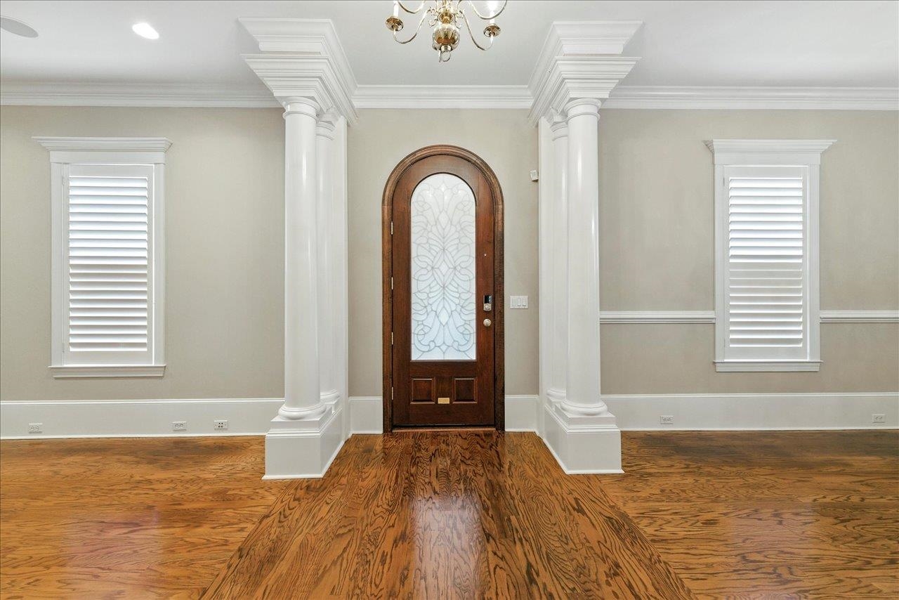 1466 Mitchell Avenue