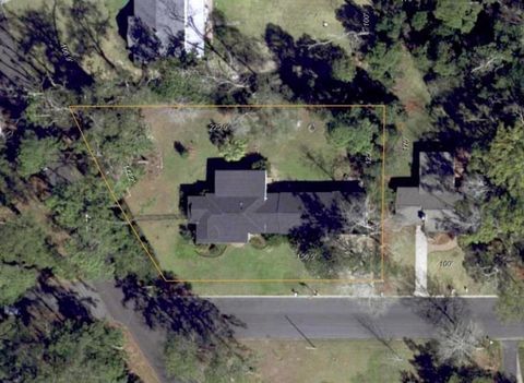 Tiny photo for 1102 SARASOTA Drive, Tallahassee, FL 32301 (MLS # 400630)
