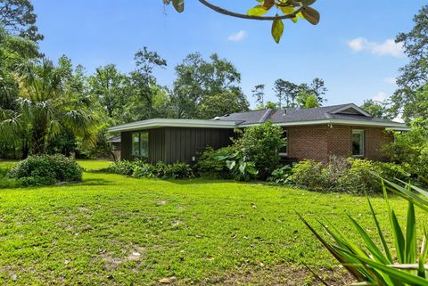 Tiny photo for 1102 SARASOTA Drive, Tallahassee, FL 32301 (MLS # 400630)