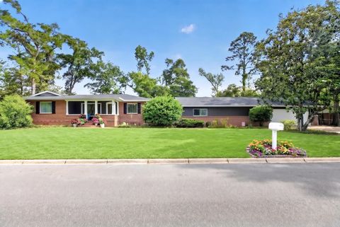 Photo of 1102 SARASOTA Drive, Tallahassee, FL 32301 (MLS # 400630)