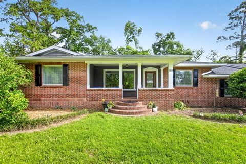 Tiny photo for 1102 SARASOTA Drive, Tallahassee, FL 32301 (MLS # 400630)