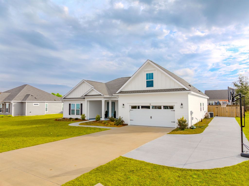 Photo of 51 Shelby Drive, Crawfordville, FL 32327 (MLS # 396804)