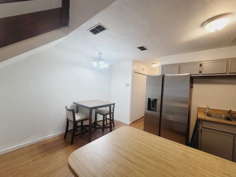 Tiny photo for 1119 Ocala Road, Tallahassee, FL 32304 (MLS # 401842)
