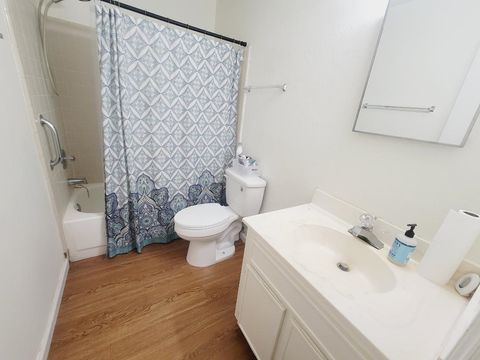 Tiny photo for 1119 Ocala Road, Tallahassee, FL 32304 (MLS # 401842)