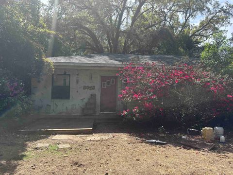 Photo of 3913 Cates Avenue, Tallahassee, FL 32310 (MLS # 397184)
