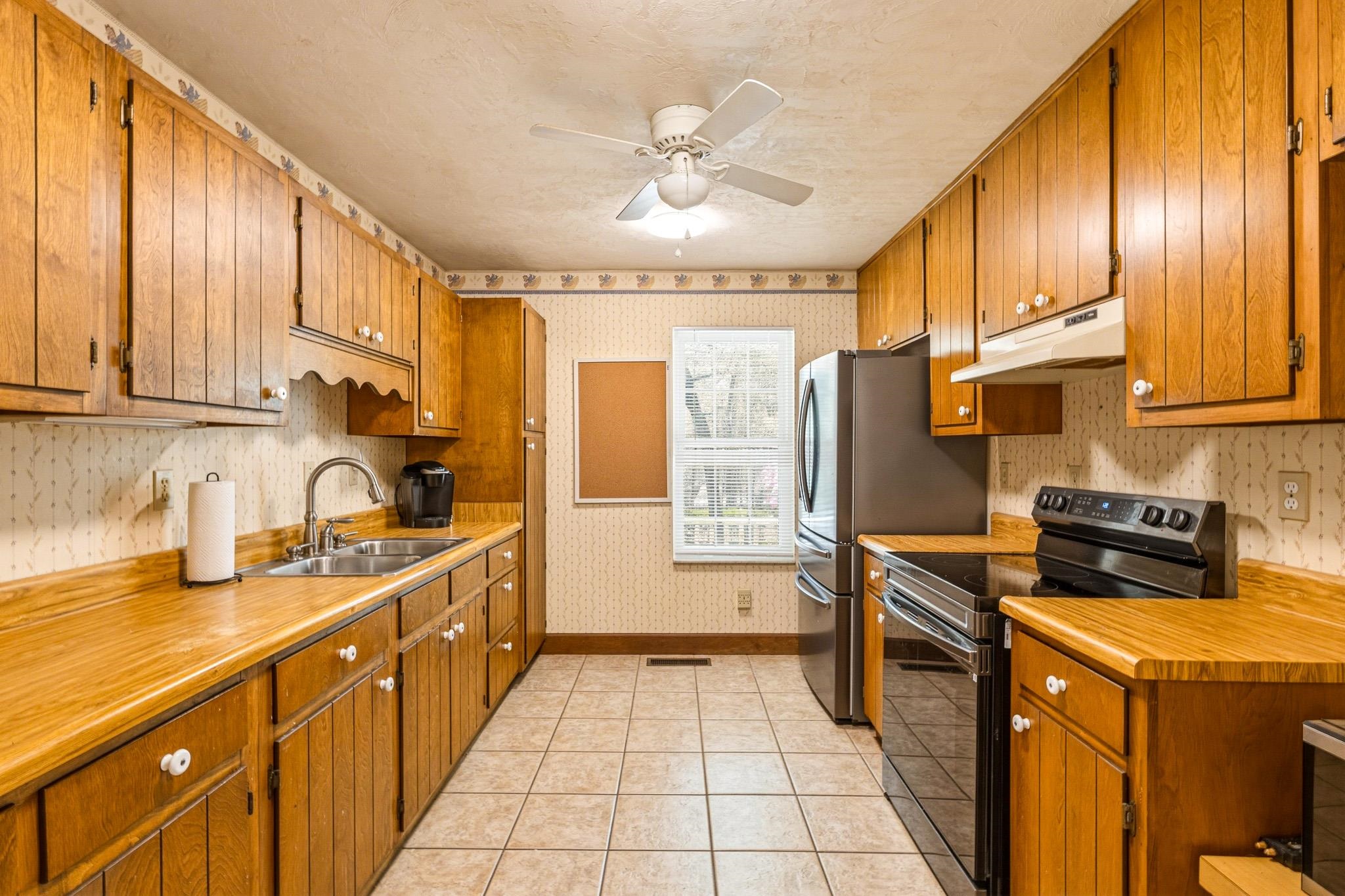 8152 Queen Anna Drive