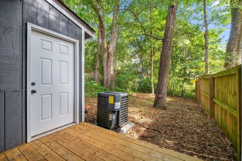 Tiny photo for 1846 Sylvan Court, Tallahassee, FL 32303 (MLS # 389808)