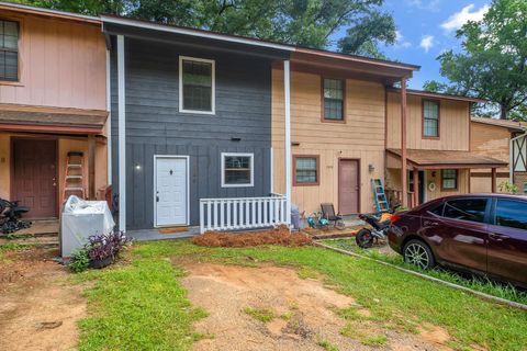 Tiny photo for 1846 Sylvan Court, Tallahassee, FL 32303 (MLS # 389808)