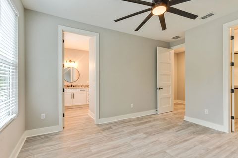 Tiny photo for 226 E BRADFORD Road #A & B, Tallahassee, FL 32303 (MLS # 394972)