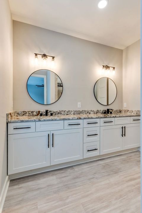 Tiny photo for 226 E BRADFORD Road #A & B, Tallahassee, FL 32303 (MLS # 394972)