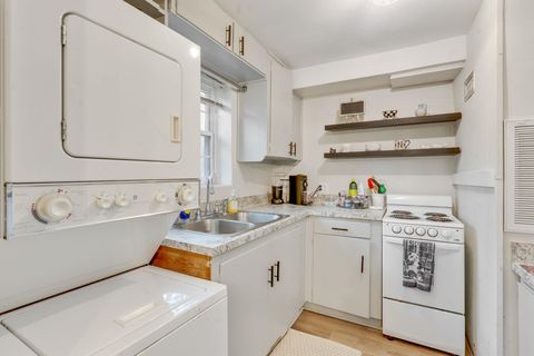 Tiny photo for 226 E BRADFORD Road #A & B, Tallahassee, FL 32303 (MLS # 394972)