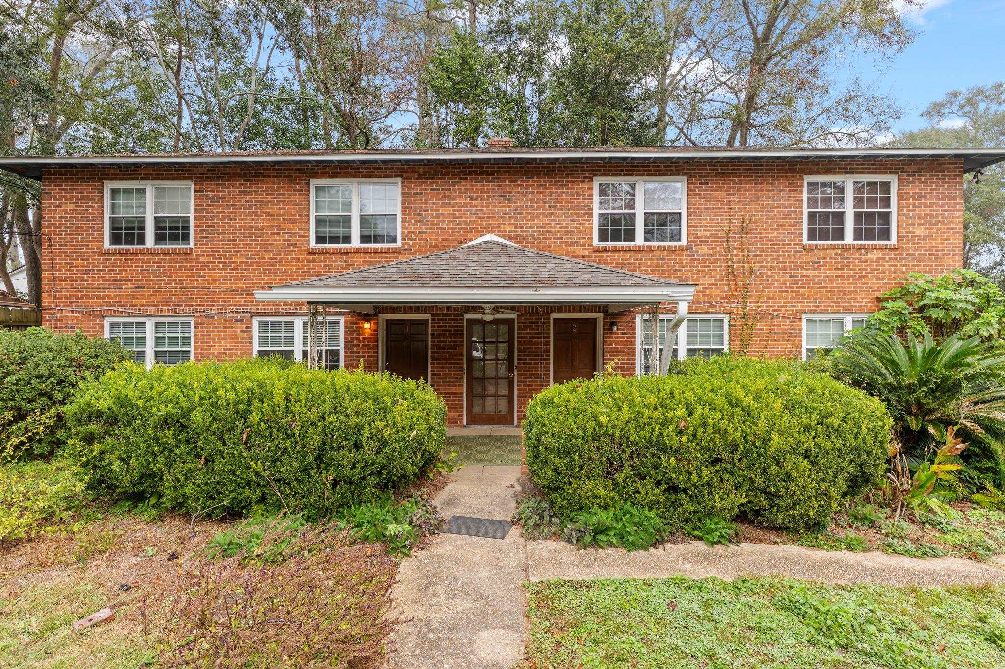 226 E BRADFORD Road A & B