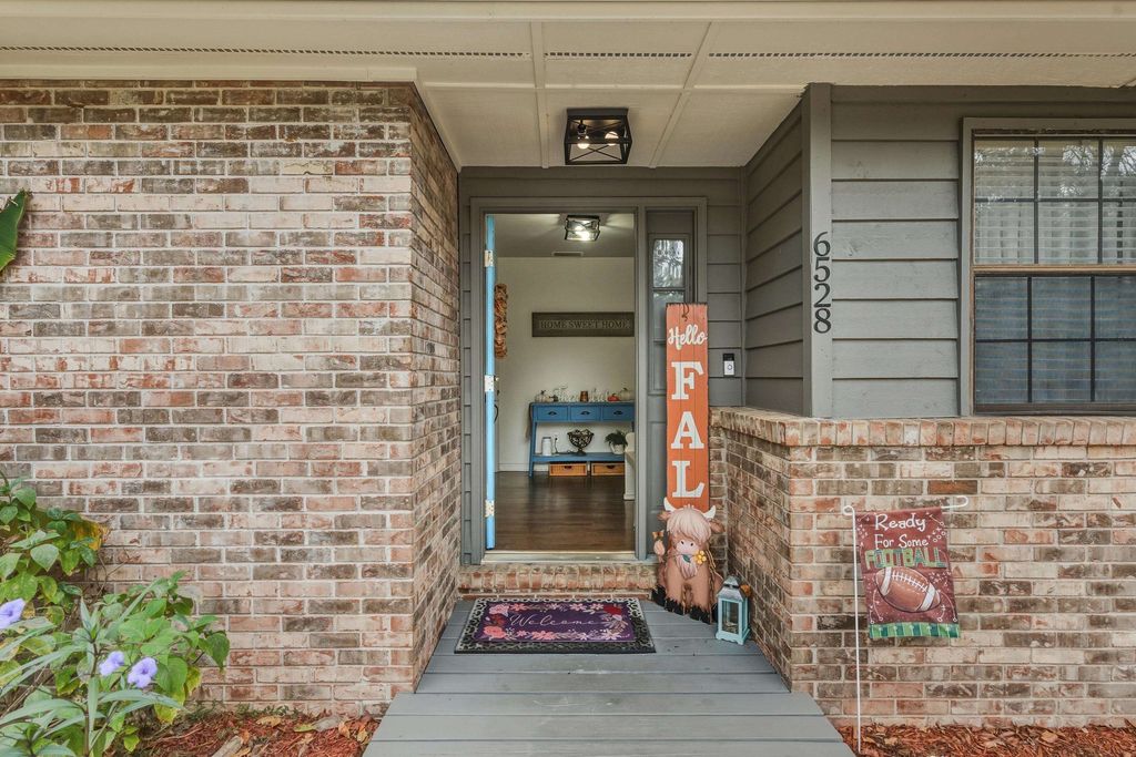 Photo of 6528 KINGMAN Trail, Tallahassee, FL 32309 (MLS # 393730)