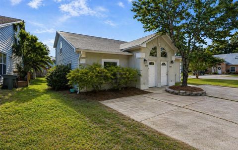 Photo of 3076 Royal Palm Way, Tallahassee, FL 32309 (MLS # 399030)