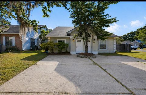 Tiny photo for 3076 Royal Palm Way, Tallahassee, FL 32309 (MLS # 399030)