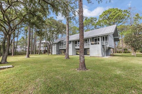 A home in Carrabelle