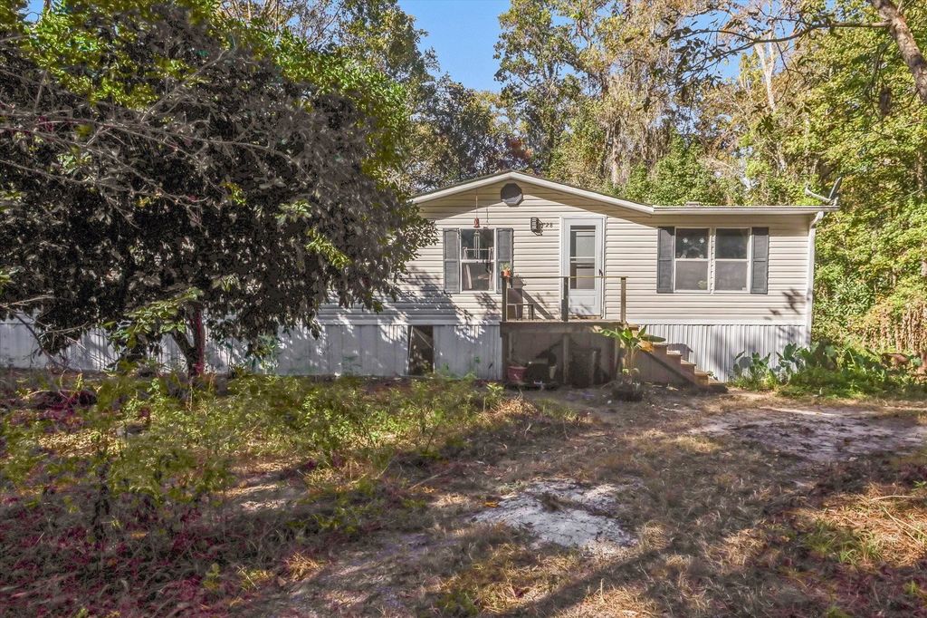 Photo of 728 Sir Richard Road, Tallahassee, FL 32310 (MLS # 393436)
