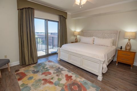 Tiny photo for 215 W College Avenue #905, Tallahassee, FL 32301 (MLS # 392937)