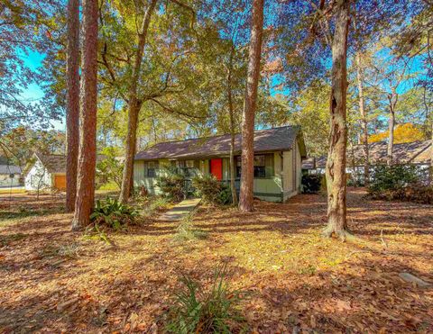 Photo of 2254 Tuscavilla Road, Tallahassee, FL 32312 (MLS # 395001)