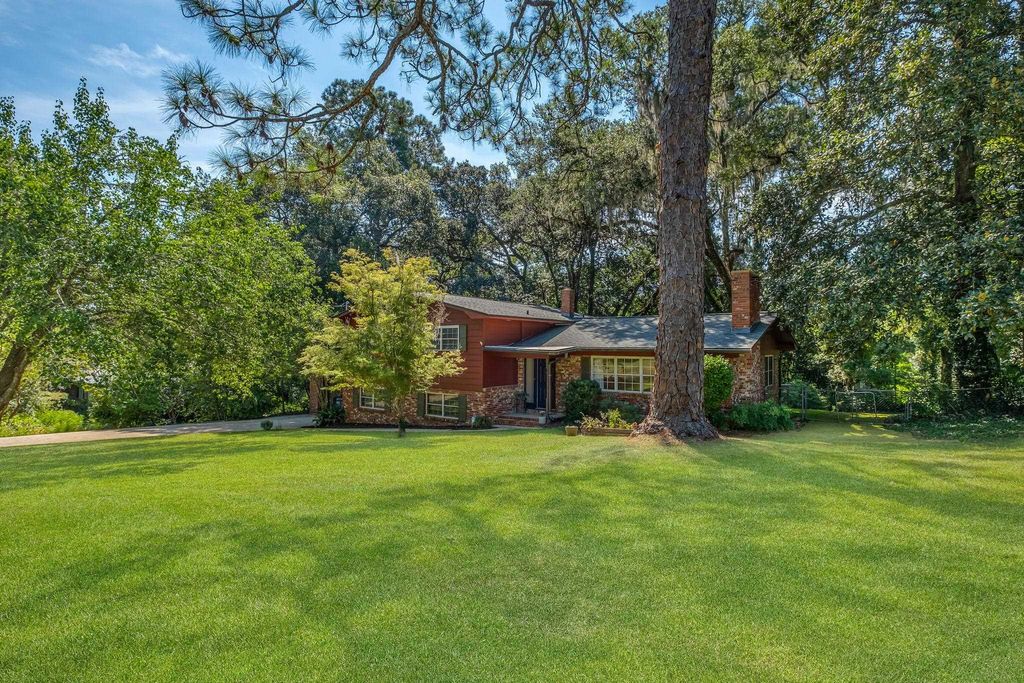 Photo of 407 Vinnedge Ride, Tallahassee, FL 32303 (MLS # 390666)