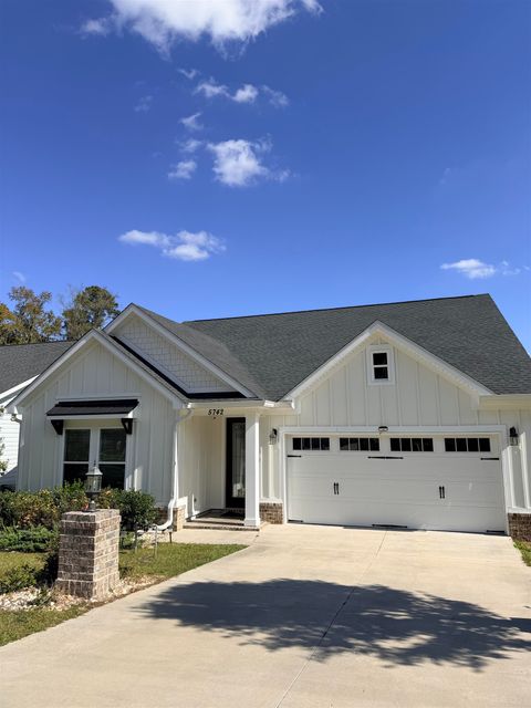 Photo of 5742 Village Ridge Ln Ln, Tallahassee, FL 32312 (MLS # 392918)
