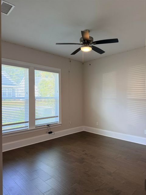 Tiny photo for 5742 Village Ridge Ln Ln, Tallahassee, FL 32312 (MLS # 392918)