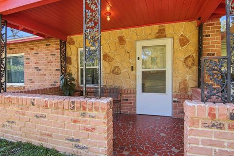 Tiny photo for 1008 Central Street, Tallahassee, FL 32303 (MLS # 394264)