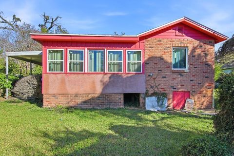 Tiny photo for 1008 Central Street, Tallahassee, FL 32303 (MLS # 394264)