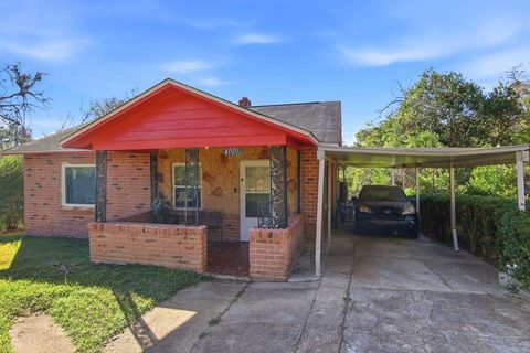 Tiny photo for 1008 Central Street, Tallahassee, FL 32303 (MLS # 394264)