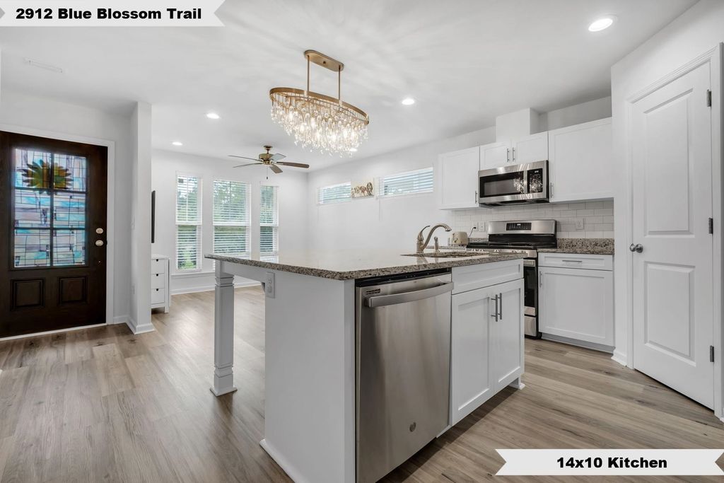 Photo of 2912 Blue Blossom Trail, Tallahassee, FL 32308 (MLS # 388570)